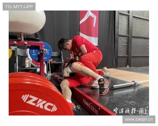 石智勇训练完吃五碗饭，教练说他饭量快赶上食堂大锅了